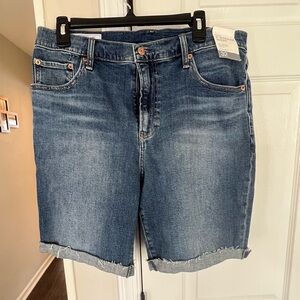GAP Dark Blue High-Rise 9" Bermuda Shorts NWT Women 32/14